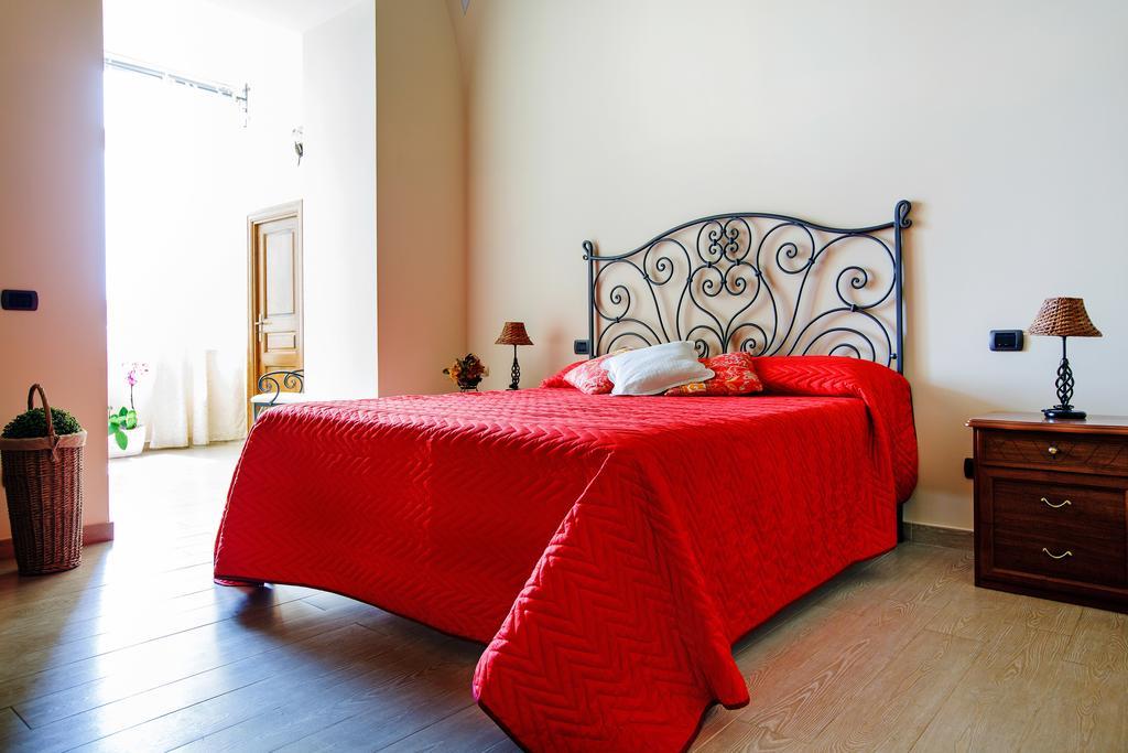 Bed and Breakfast Relais Il Pennino Масса-Лубренсе Экстерьер фото
