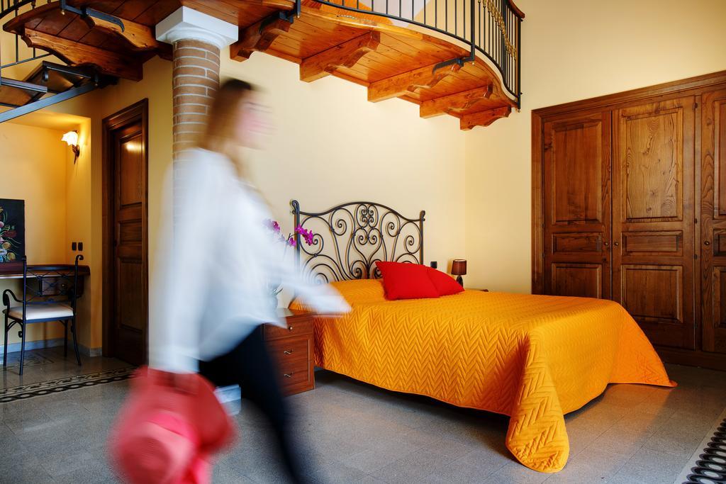 Bed and Breakfast Relais Il Pennino Масса-Лубренсе Экстерьер фото