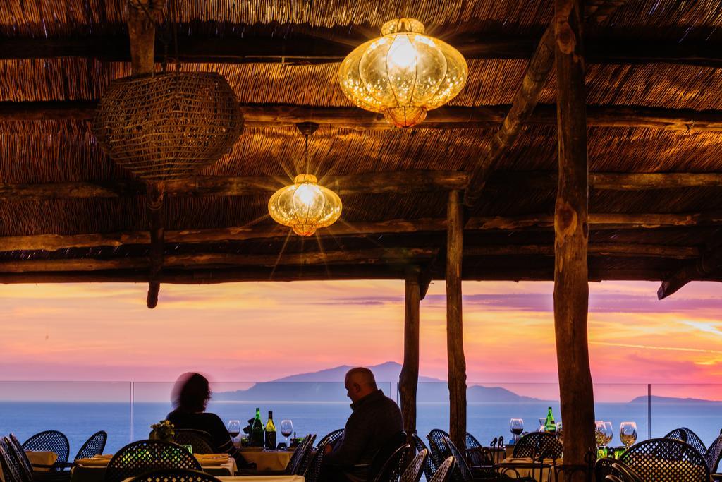 Bed and Breakfast Relais Il Pennino Масса-Лубренсе Экстерьер фото