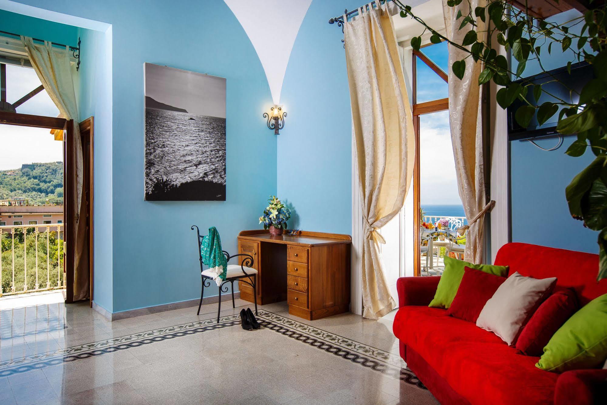 Bed and Breakfast Relais Il Pennino Масса-Лубренсе Экстерьер фото
